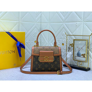 Louis Vuitton LV Dauphine Capitale Monogram Reverse 17.5 x 17.5 x 9 cm