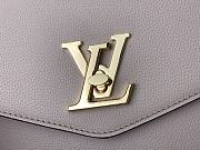 Louis Vuitton LV Oxford Lockme Grey 22 x 16 x 9.5 cm - 2