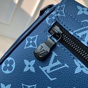 Louis Vuitton LV District PM Atlantic Blue 26 x 20 x 7 cm - 6