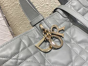 Dior Medium Toujours Bag Gray Macrocannage 28.5 x 21.5 x 19 cm - 6