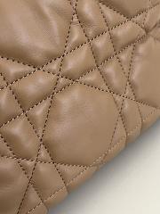 Dior Medium Toujours Bag Tan Macrocannage 28.5 x 21.5 x 19 cm - 2