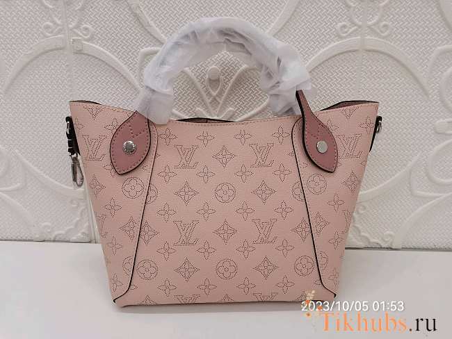 Louis Vuitton LV Tote Hina Monogram PM Pink 23x21x13cm - 1