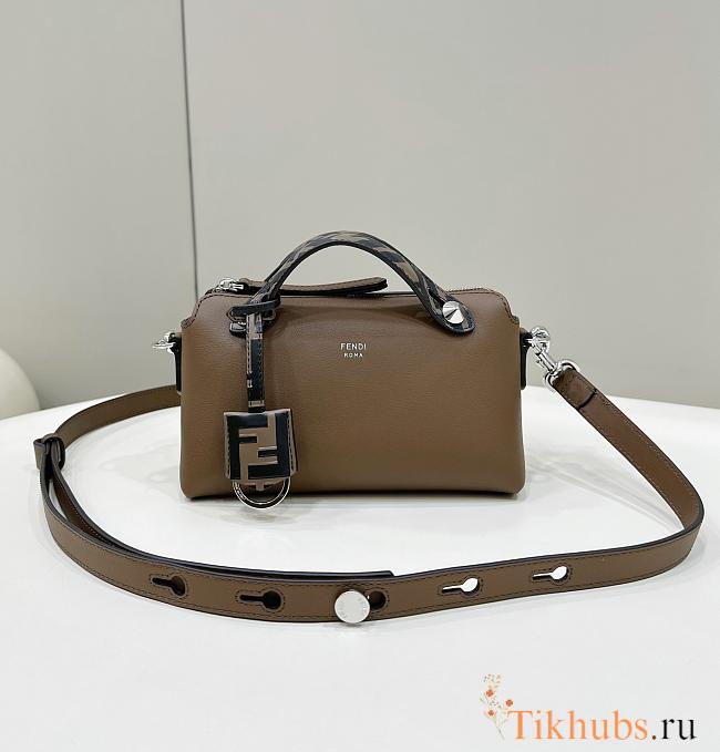 Fendi By The Way Mini Small Brown Leather Boston Bag 21x12.5x9.5cm - 1