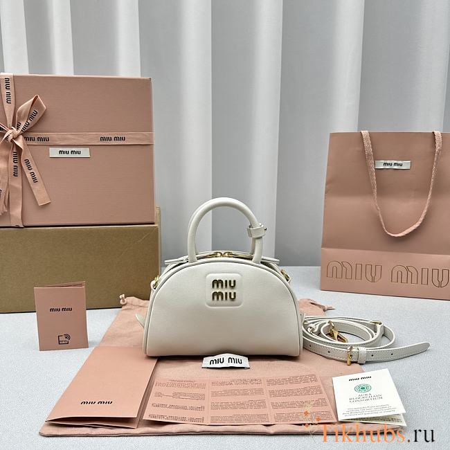 Miumiu Leather Bag With Handle White 18x11.5x8cm - 1