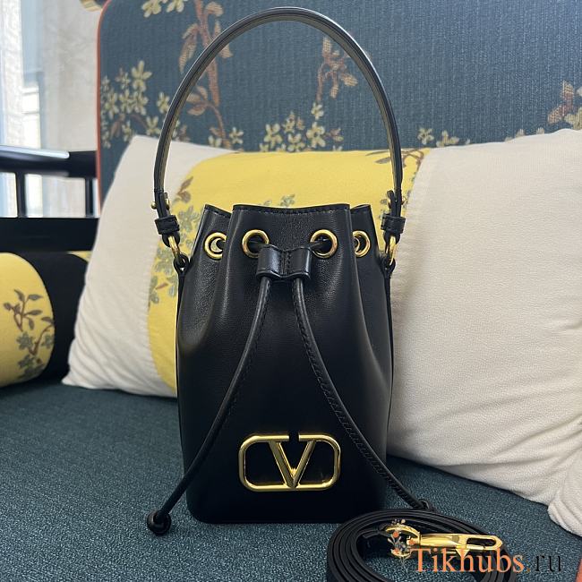 Valentino Mini Vlogo Signature Bucket Bag Nappa Leather Black 12x18x10cm - 1