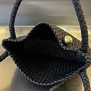 Bottega Veneta Tosca Shoulder Bag Black 27x18x9cm - 6