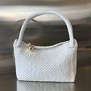 Bottega Veneta Tosca Shoulder Bag White 27x18x9cm - 1