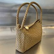 Bottega Veneta Tosca Shoulder Bag Acorn 27x18x9cm - 4