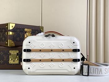 Louis Vuitton LV Future Trunk White 25 x 15 x 8 cm