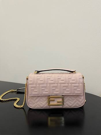 Fendi Baguette Chain Midi Pale Pink Leather Bag 24x14.5x7cm
