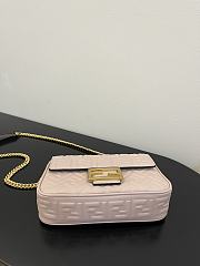 Fendi Baguette Chain Midi Pale Pink Leather Bag 24x14.5x7cm - 4