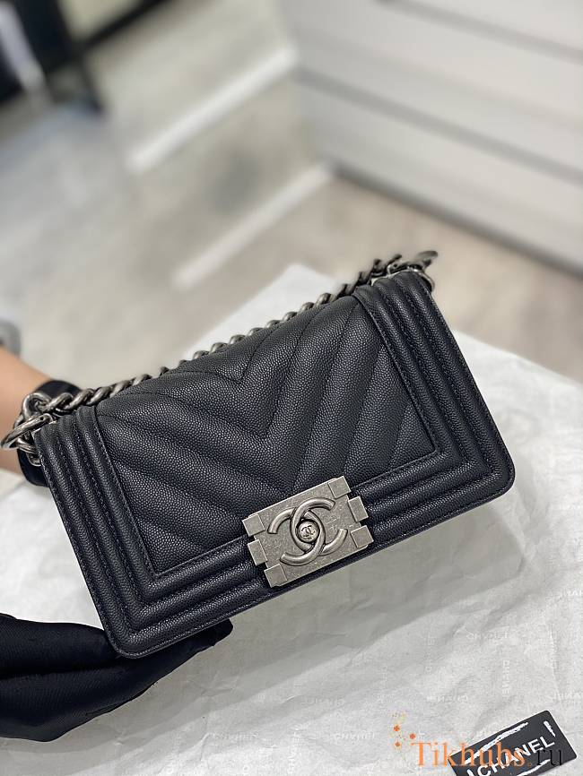 Chanel Small Leboy Chevron Black Caviar Black Silver 20cm - 1