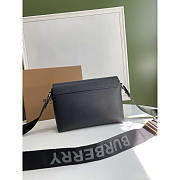 Burberry Hackberry Leather Crossbody Bag Black 25x8.5x18cm - 3