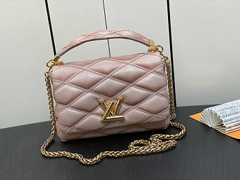 Louis Vuitton LV GO-14 MM Malletage Beige Rose 23 x 16 x 10 cm