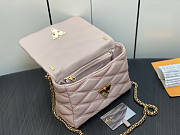 Louis Vuitton LV GO-14 MM Malletage Beige Rose 23 x 16 x 10 cm - 6