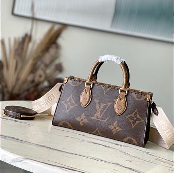 Louis Vuitton LV OnTheGo East West M46653 25x13x10cm