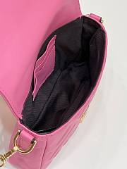 Fendi Baguette Mini Pink Nappa Leather Bag 20x13x5cm - 5