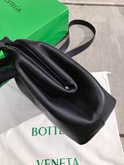 Bottega Veneta The Triangle Bag Black 35x26x15cm - 4