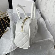 Chanel Duffle Hand Bag Caviar White 25x14x9cm - 5