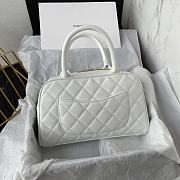 Chanel Duffle Hand Bag Caviar White 25x14x9cm - 2