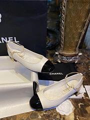 Chanel Leather White Ballet Flats - 4