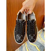 Louis Vuitton LV Beverly Hills Logo Sneakers In Black - 3