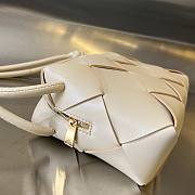 Bottega Veneta Pouch Beige Bag 22x14.5x7.5cm - 4