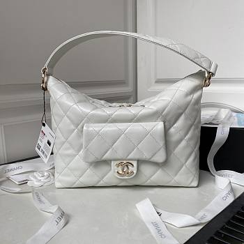 Chanel Lambskin Large Hobo Bag White 29.5x37x13cm