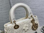 Dior Medium Lady D-Lite Bag White D-Lace 3D Macramé 24 x 20 x 11 cm - 6