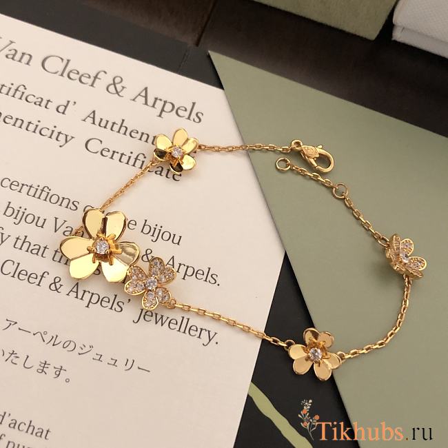 Van Cleef Arpels Gold Bracelet  - 1