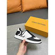 Louis Vuitton LV Rivoli Sneakers Calfskin White And Black - 4