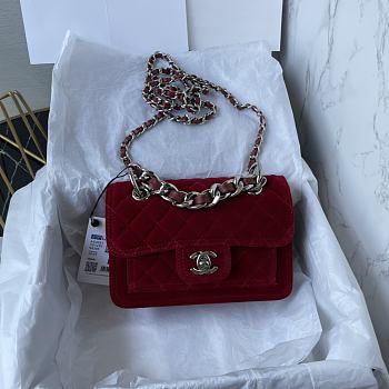 Chanel Flap Bag Messenger Suede Red 19cm