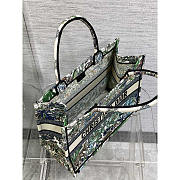 Dior Medium Book Tote White Multicolor Étoile 36 x 27.5 x 16.5 cm - 6