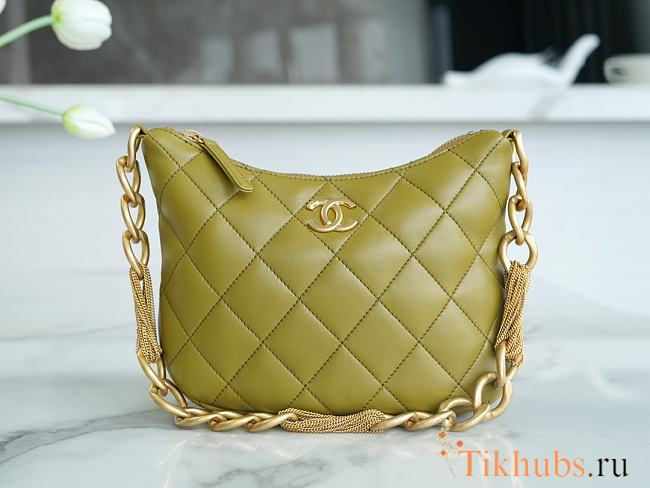 Chanel Hobo Handbag Lambskin Green 19x24x5cm - 1