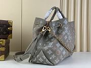 Louis Vuitton LV Bella Tote Mahina Grey 32 x 23 x 13 cm - 6