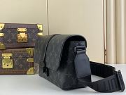 Louis Vuitton LV S-Cape Messenger Monogram 28 x 16 x 10 cm - 6