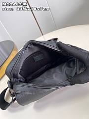 Louis Vuitton LV Fastline Messenger Black 23.5 x 18 x 7 cm - 2