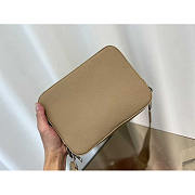 Louis Vuitton LV Fastline Messenger Beige 23.5 x 18 x 7 cm - 3