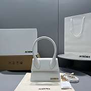 Jacquemus Le Chiquito Moyen White Bag 18x13.5cm - 1