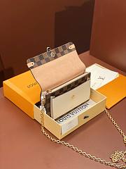 Louis Vuitton LV Vavin Chain Bag Cream Beige Damier 19 x 12.5 x 4 cm - 4