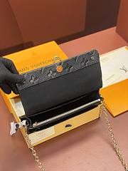 Louis Vuitton LV Vavin Chain Bag Black 19 x 12.5 x 4 cm - 5