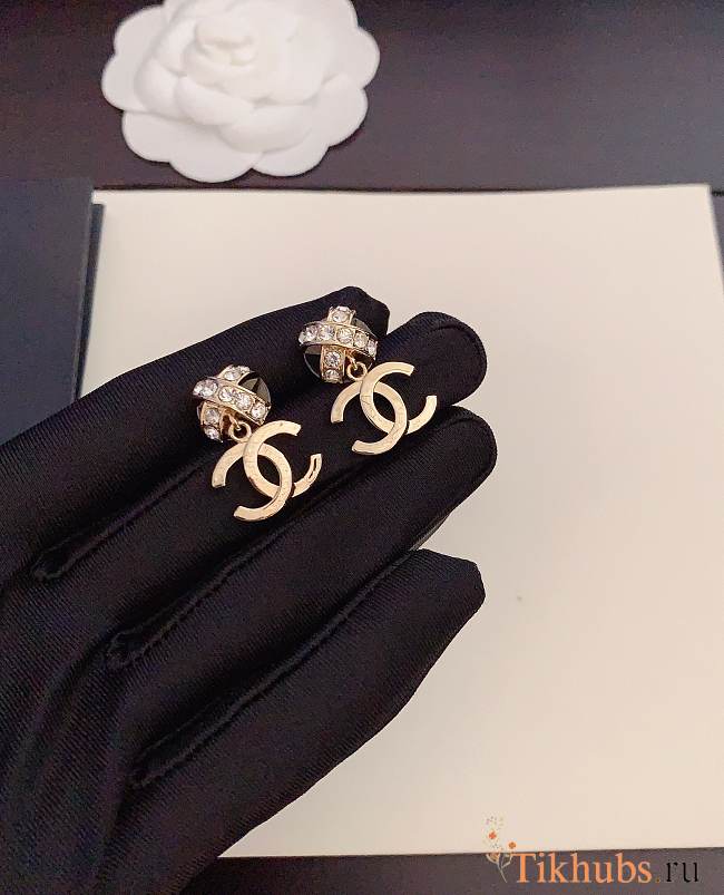 Chanel Earring Gold - 1