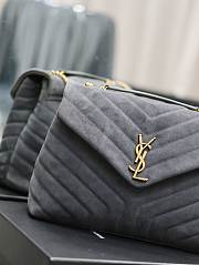 YSL Loulou Medium Chain Bag Suede Grey Gold 32x22x11cm - 4