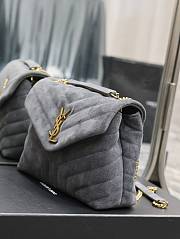 YSL Loulou Small Chain Bag Suede Grey Gold 25x17x9cm - 3