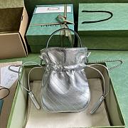 Gucci Blondie Mini Bucket Bag Silver 15x19x8cm - 3