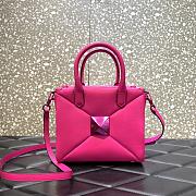 Valentino One Stud Small Bag Pink 19x16x12cm - 1