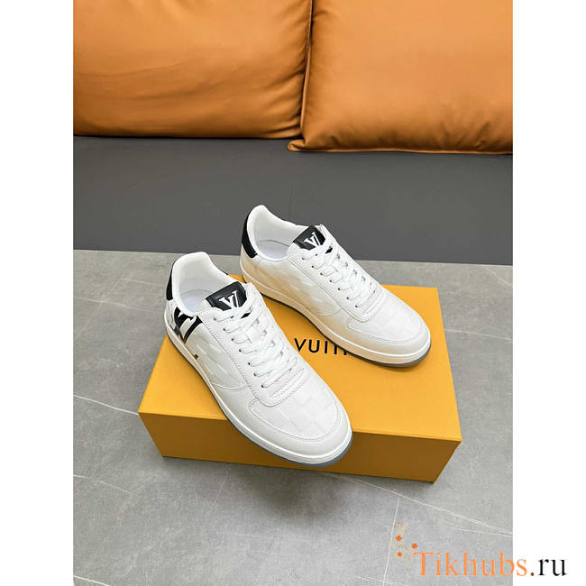 Louis Vuitton LV Rivoli Sneakers Calfskin White - 1