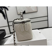 Chanel Vanity Case White Silver Lambskin 17x9.5x8cm - 6