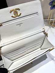 Chanel 23k WOC White Caviar 19x12cm - 2