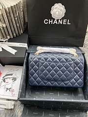 Chanel Medium Flap Bag Navy Blue Lambskin Gold 25cm - 2